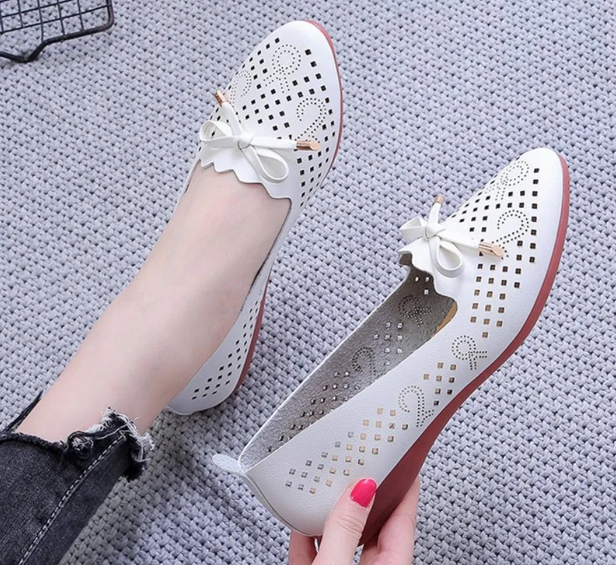 High Quality Women\'s Fashion Summer Sandals Soft Bottom Beach Hollow Casual Shoes breathable ladies Flat shoes