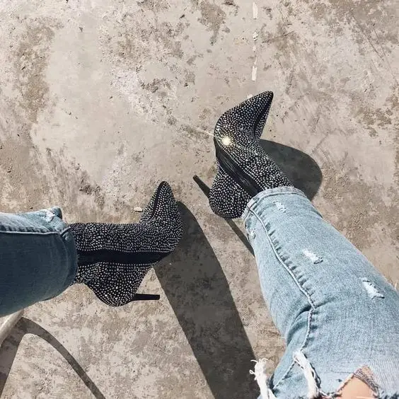 Women Ankle Boots Plus Size 35-42 Rhinestones High Heels Shoes Woman Zip Pointed Toe Sexy Motorcycle Boots For Females 2019