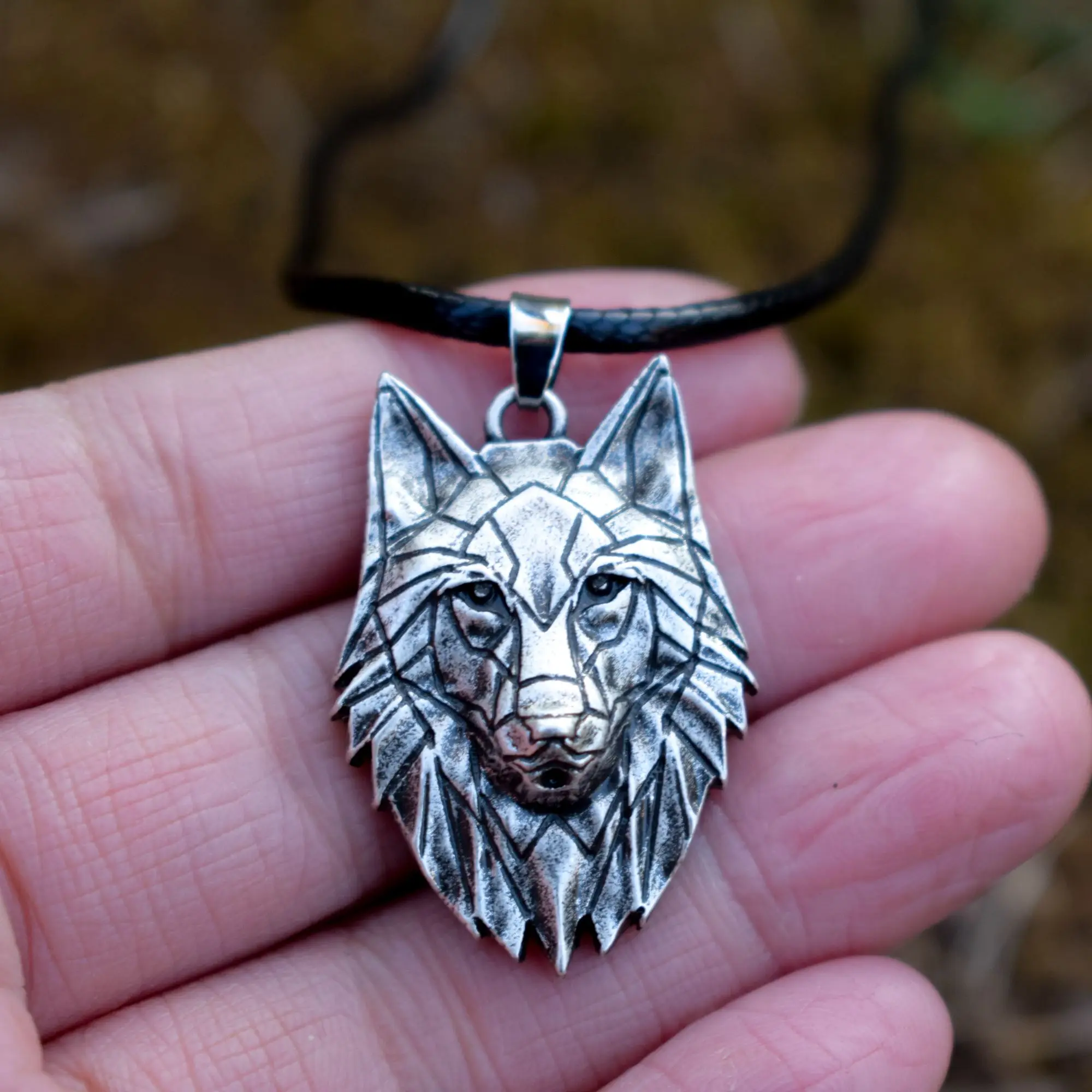 Wolf Head Pendant Necklace Men Metal Pendants Animal Jewelry Amulet Gifts For Mens