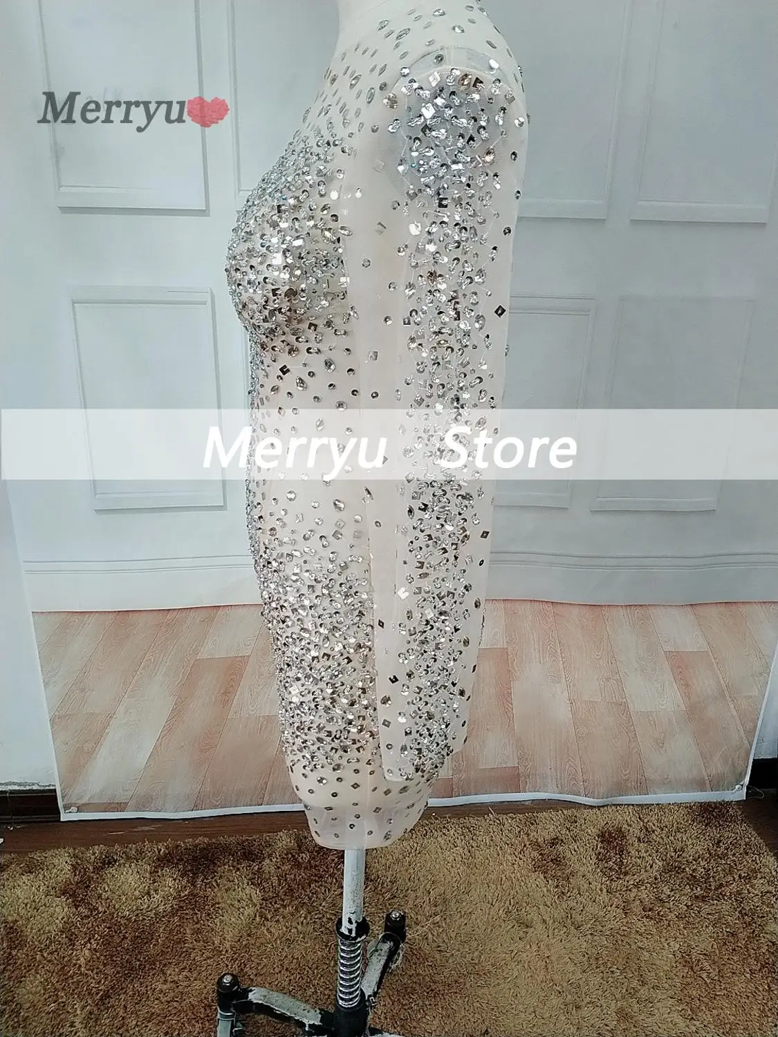 Short Prom Dress Long Sleeves Sexy Illusion Design Heavy Beading Crystal Sheath Mini Graduation Party Gown