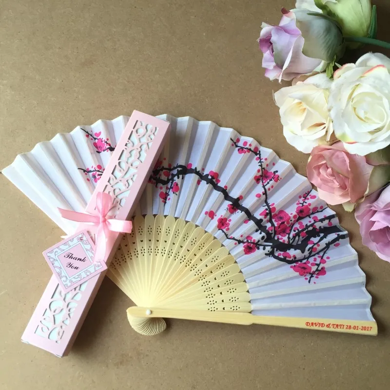 Imagem -03 - Chinês Dobrávelde Mão Casamento Personalizado com Texto Festa Favor Chá de Fraldas Aniversário em Caixas de Presente de Papel Elegantes Fãs 50 Peças