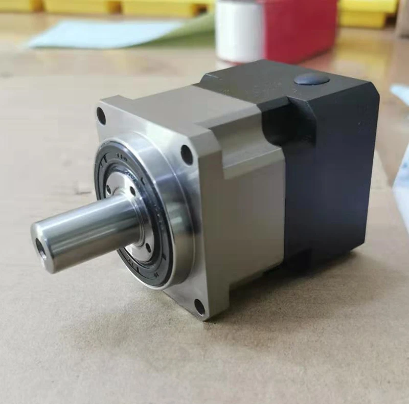 Helical gear planetary gearbox reducer 3 arcmin Ratio 3:1 to 10:1 for 60mm 200w 400w AC servo motor input shaft 14mm