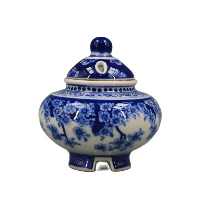 

Chinese Old Porcelain Blue-And-White Pattern Three-Legged Small Incense Stove