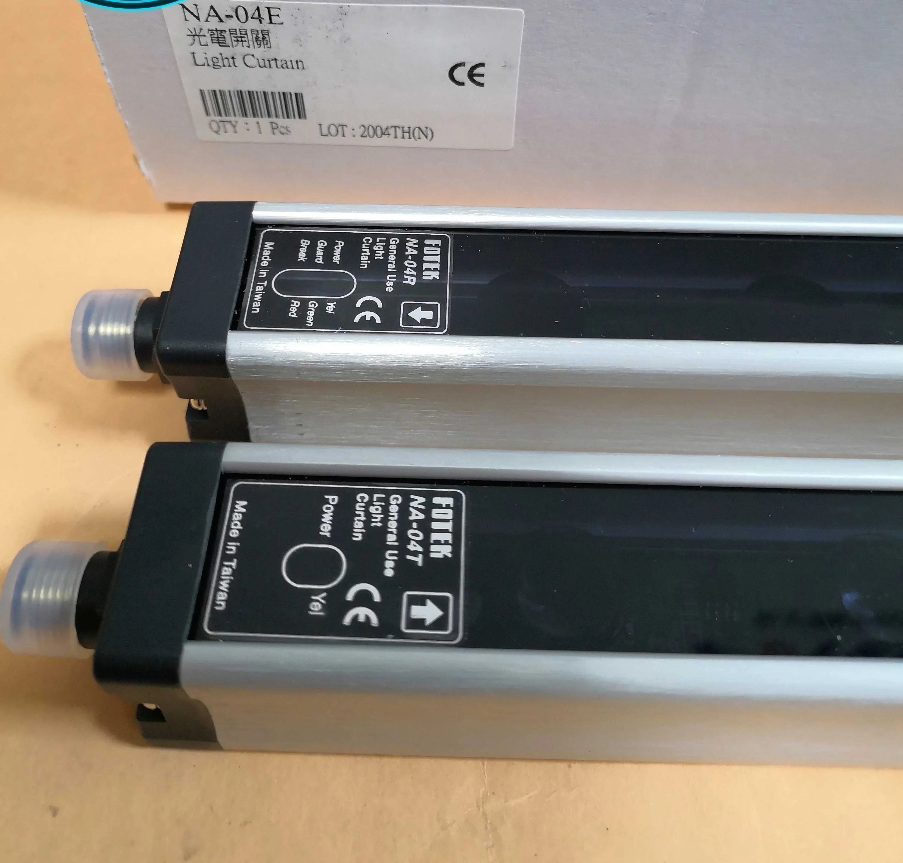 

Оригинальный комплект светового барьера FOTEK NA-04E (Тайвань), датчики NA-04T, NA-04R