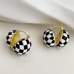 Korean Vintage Fashion Designer Earrings For Women  New Jewelry White Black Earring Party