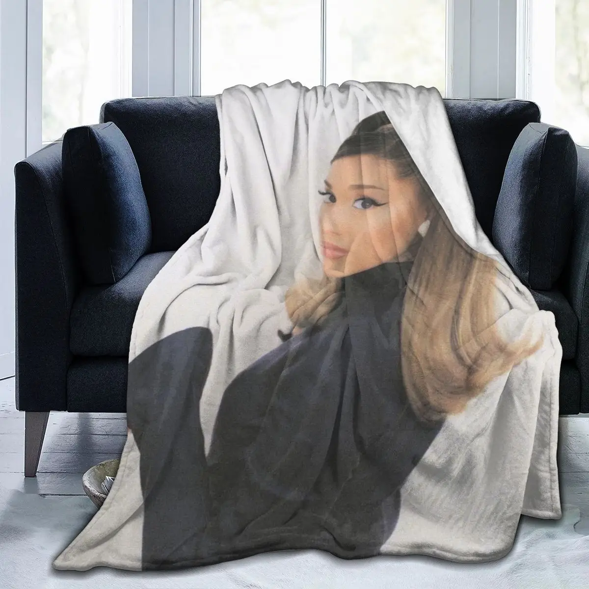 

Ariana Grande soft flannel blanket baby bag children's bed sheet sofa bedroom decoration children's gift adult home textile