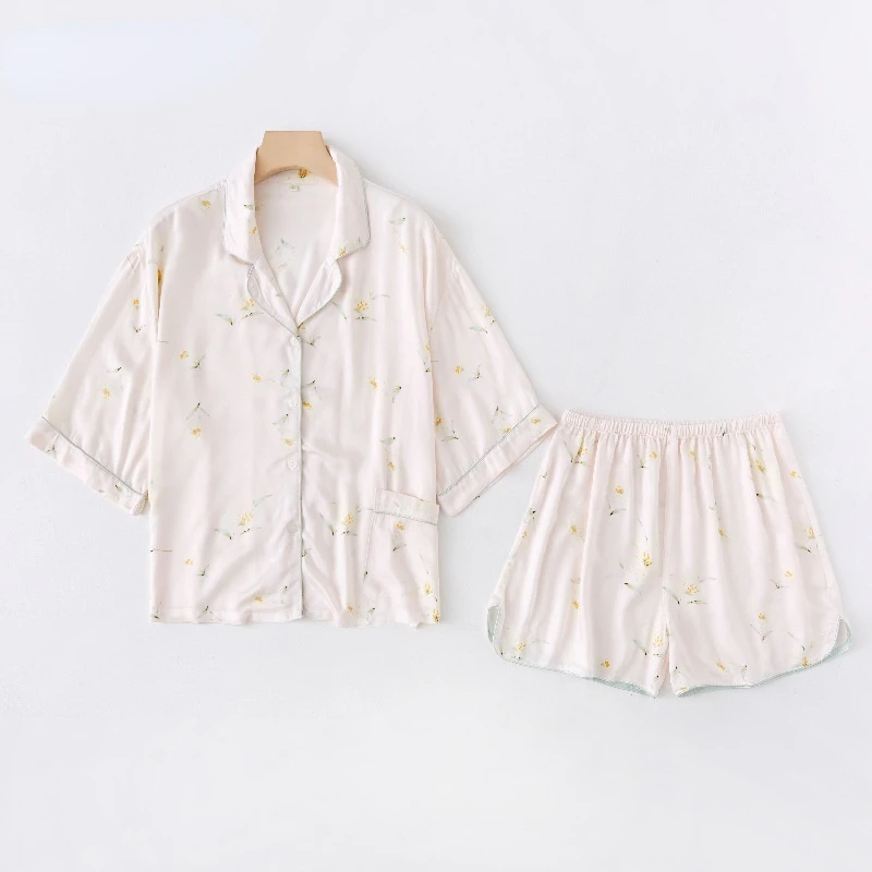 2021 Summer Thin Fresh Antique Yellow Lily Satin Print Short Sleeve Shorts Pajamas for Women Viscose Thin 2 Piece Set Sleepwear