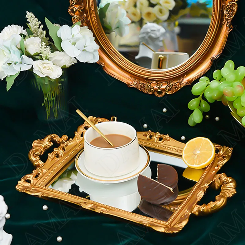 

Retro Resin Mirror Tray Carved Decor Afternoon Tea Cake Organizer Living Room Desktop Tableware Trays European Home Decoration