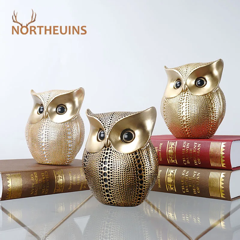 

Фигурки в виде Золотой Совы NORTHEUINS, статуэтки из смолы для интерьера, статуэтки животных, украшение для дома, гостиной, подарки на новый год