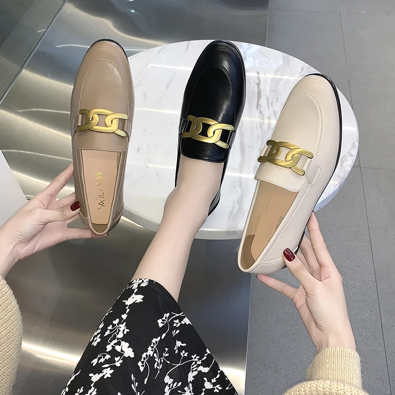 Scarpe basse da donna primavera moda marchio catena donna Slip On mocassini scarpe tacco piatto Casual scarpe Oxford stile britannico taglie forti