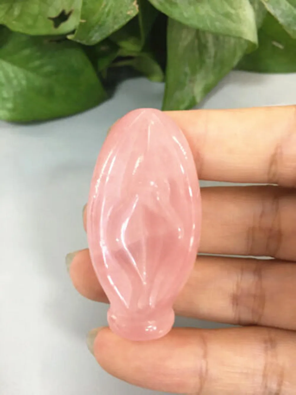 

Natural rose quartz carved door of Life Reiki Crystal Magic Healing Auspicious Ornament Christmas gifts