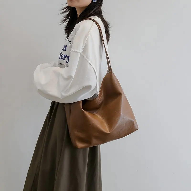 

2021 large capacity retro shoulder bag handbag lady fashion messenger bag women high quality PU leather lady messenger bag