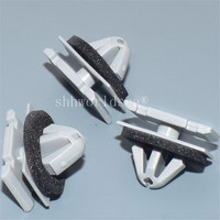 Shhworldsea 100PCS Grey car Rocker Panel Retainer clip car plastic rivet auto plastic fastener clips for GM 11571175 68172491AA