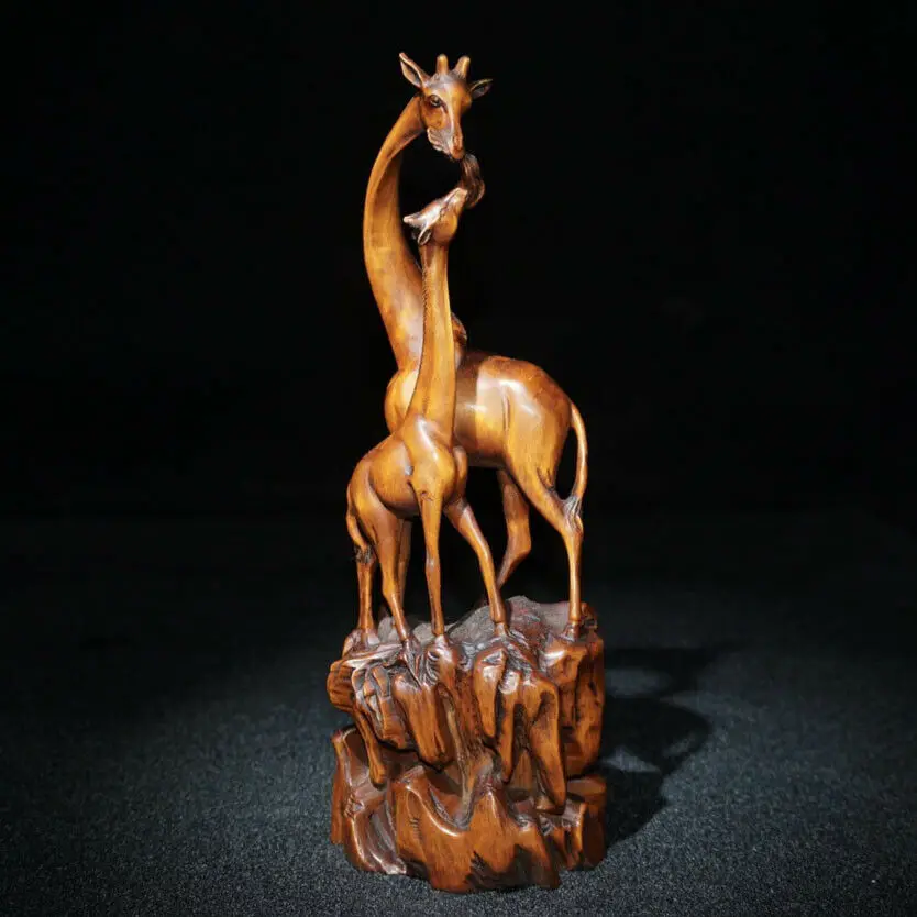 ML004- 21.5 x 7.7 CM Stunning Boxwood Figurine Carving: Giraffe