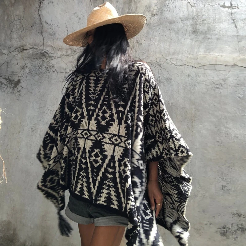 Batwing Sleeve Sweater Loose Fit Geometric Print Jacquard Kniting Black Poncho Cover Up Women\'s Boho Cloak Timeless Blouse