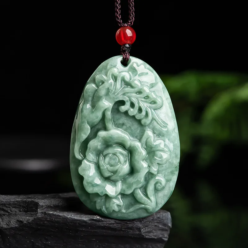 

Natural Emerald Bean Green Peony Magpie Pendant Charm Jewellery Women's Hand-Carved Necklace for Women Men Fashion Accessories