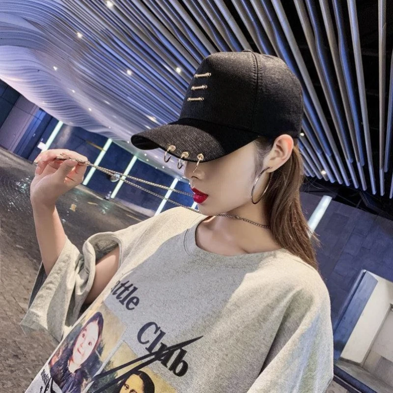 

Personality Ladies Hats and Stars with The Same Style of Baseball Caps Outdoor Sports Stage Performance Hip-hop Cap