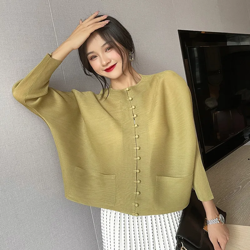 2021 autumn new women's long-sleeved tops Miyak fold Loose large size single-breasted solid color bat sleeve cardigan jacket