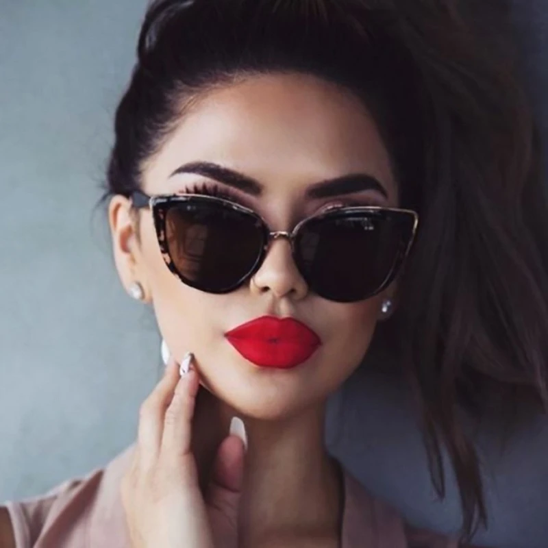 LONSY New Sexy Lady Retro Cat Eye Sunglasses Women Vintage Cateye Sun Glasses Brand Designer Eyewear For Female Oculos De Sol