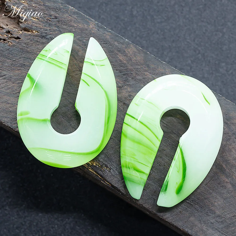 Miqiao 2pcs Explosive Personality Natural Stone Pattern Key Ear Expander Body Exquisite Piercing Jewelry