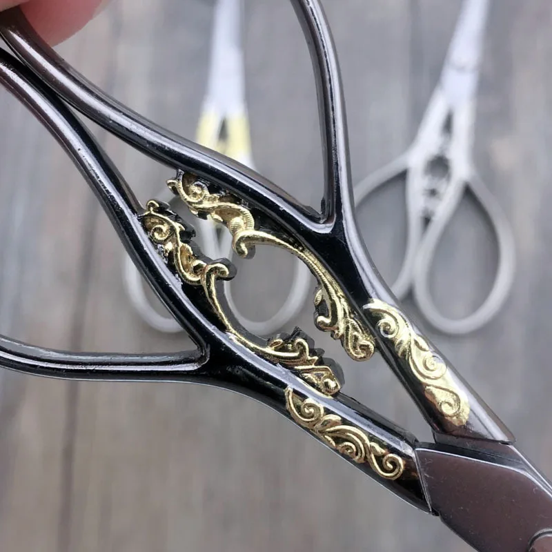 1PC European Vintage Stainless Steel Floral Scissors Sewing Shears DIY Tools Flower Pattern Embroidery Scissors