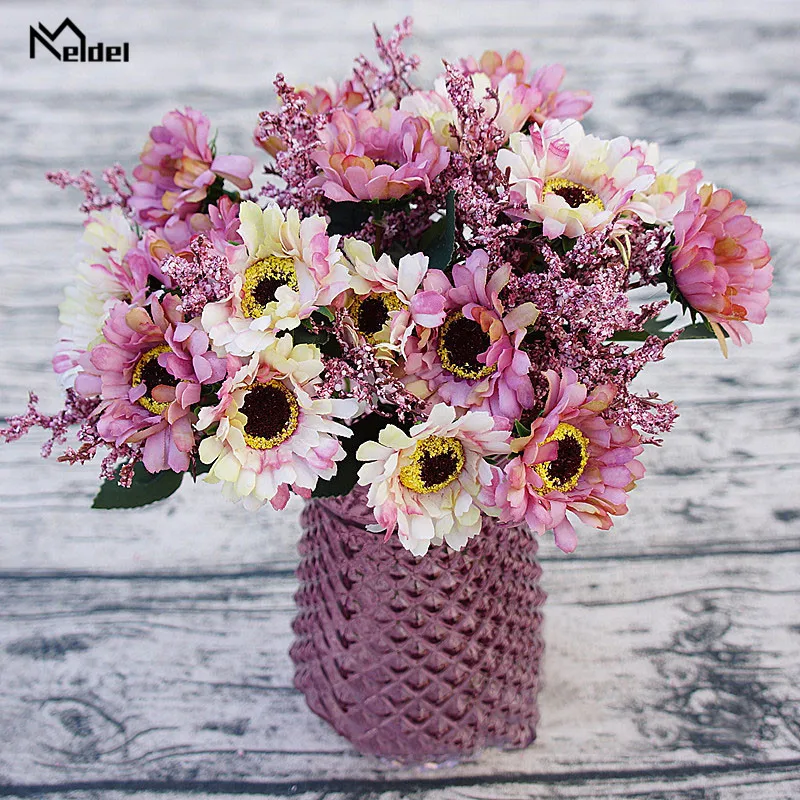 Ungu Daisy Buatan Sutra Flores Kecil Bouquet Pengaturan Palsu Bunga Gerbera DIY Home Hotel Pesta Pernikahan Tabel Dekorasi Flore