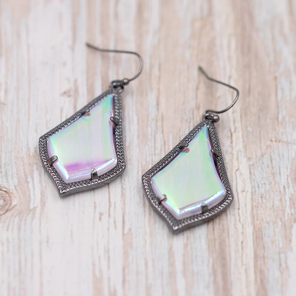 

2020 Hot Brand AB Color Crystal Glass Stone Freshness Drop Earrings Small Water Drop Cats Eye Stone Inlay Cooper Danlge Earrings