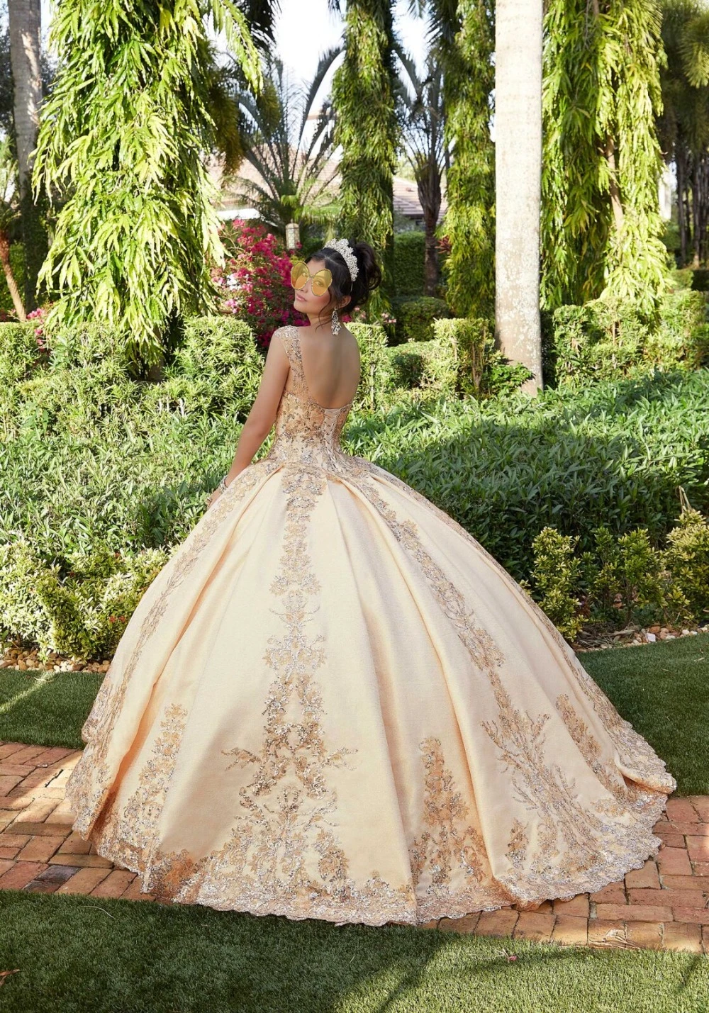 فستان Quinceanera مزين بالترتر باللون الذهبي لحفلات التخرج 15 ثوب Debutante بوهيميا الأميرة الساتان الكرة ثوب Vestidos De 15