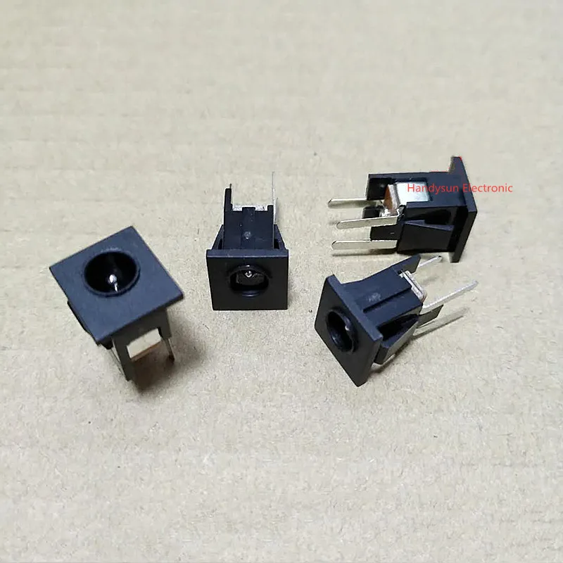 DC-068 تيار مستمر مقبس الطاقة قاعدة الإناث 5.5x2.1/2.5 مللي متر واجهة لوحة مربعة تركيب عمودي 3pin لوحة جبل موصل محول