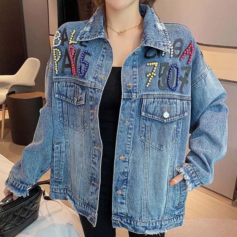 Denim Jacke Frauen Streetwear Fashion Perlen Cartoon Bär Veste En Jean Tasche Revers Lose Langarm Druck Jeans Mantel Weiblichen