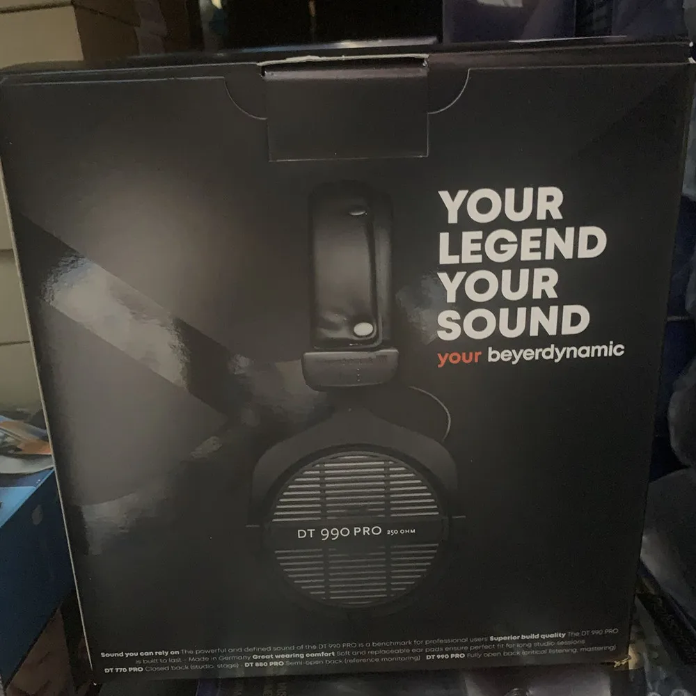 Beyerdynamic DT 990 Pro 250 Ohm Hi-Fi Headphones, Professional Studio Headsets, Open Back Headband Headpones Made in Germany