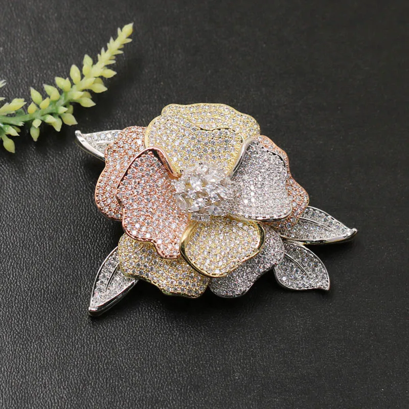 

Vanifin Fashion Jewelry Trendy Blooming Flower with Leaf Brooch Pendant Dual Use for Engagement Banquet Luxury Bridal Best Gift