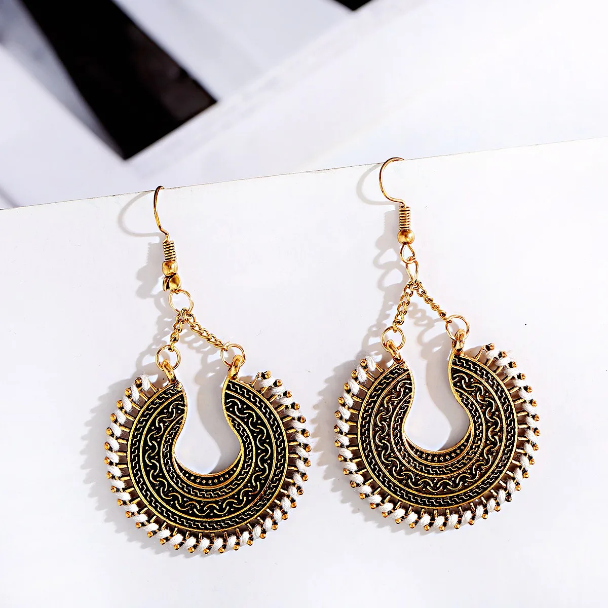 Pendiente Vintage étnico geométrico antiguo Color plata oro flor hueca pendiente de gota Piercing, joyería de declaración