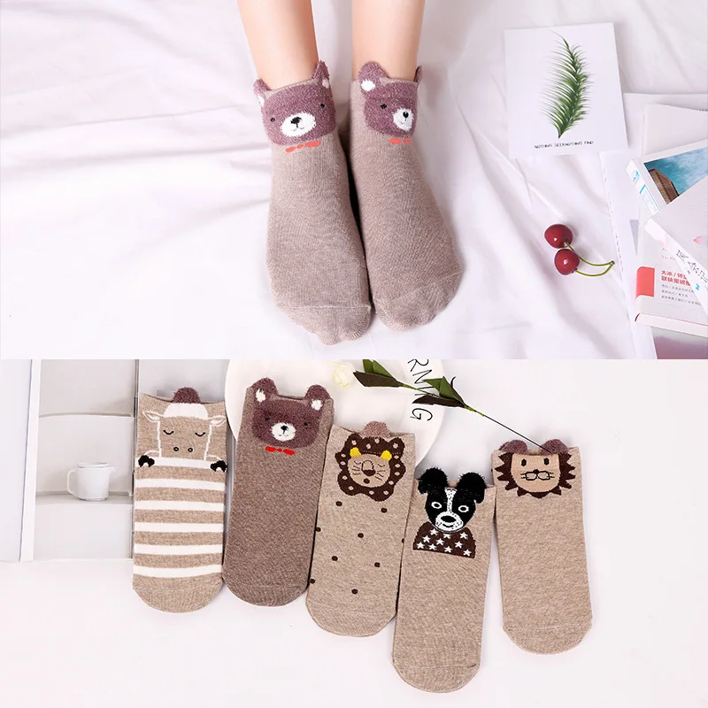 Fashion Cartoon Character Cute Short Socks Women Harajuku Cute Patterend Ankle Socks Hipster Funny Socks Female 1pair=2pcs XG20