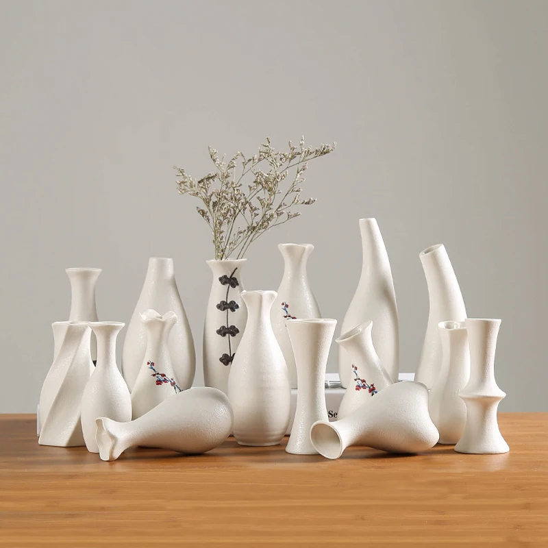 Modern White Ceramic Vase Chinese Style Simple Designed Pottery And Porcelain Vases For Artificial Flowers Decorative Figurines