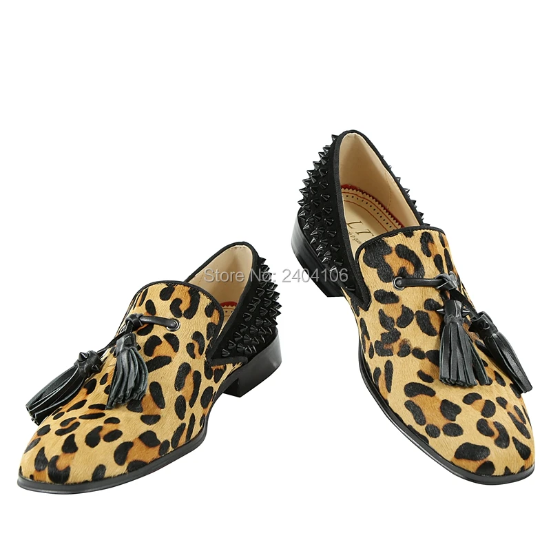 

Rivet Men Loafers Tassel Leopard Shoes Hot Sale Spring Comfortable Shallow Handmade Slip On Men Low Heel Spike Casual Shoes