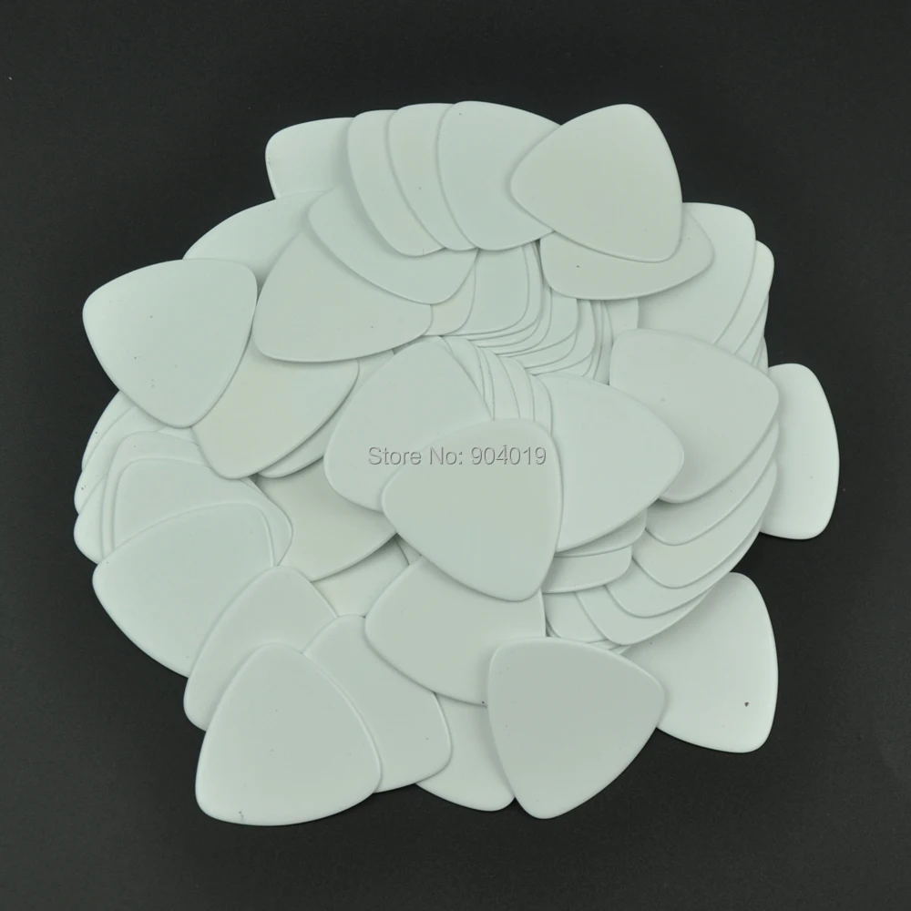 Palhetas de guitarra triangulares arredondadas, palhetas, celulóide, branco liso, pesado, 0,96mm, 100pcs