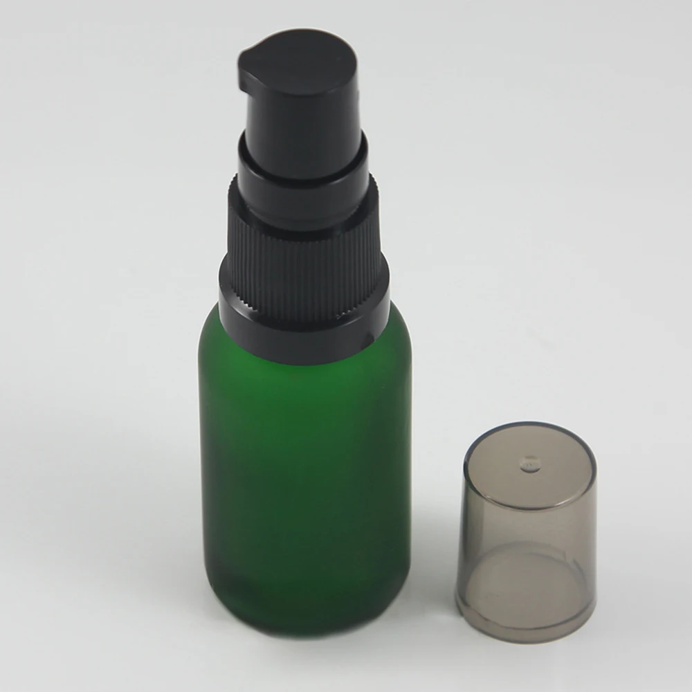 Green Glass bottles with plastic Lotion pump 15ml, 100PCS a lot glass packaging for cosmetic