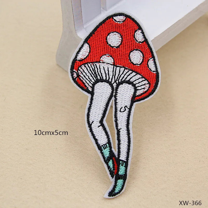 PGY Cartoon Animal Plants Patches Iron On Clothes Funny Heart Mushroom Letter Cactus Embroidered Badges Diy Coat Jeans Parches