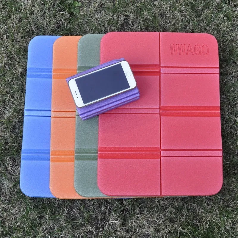 XPE 8 Folder Camping Mat Folding Portable Small Cushion Moisture-Proof Waterproof Prevent Dirty Picnic Mat Beach Pad with Bag