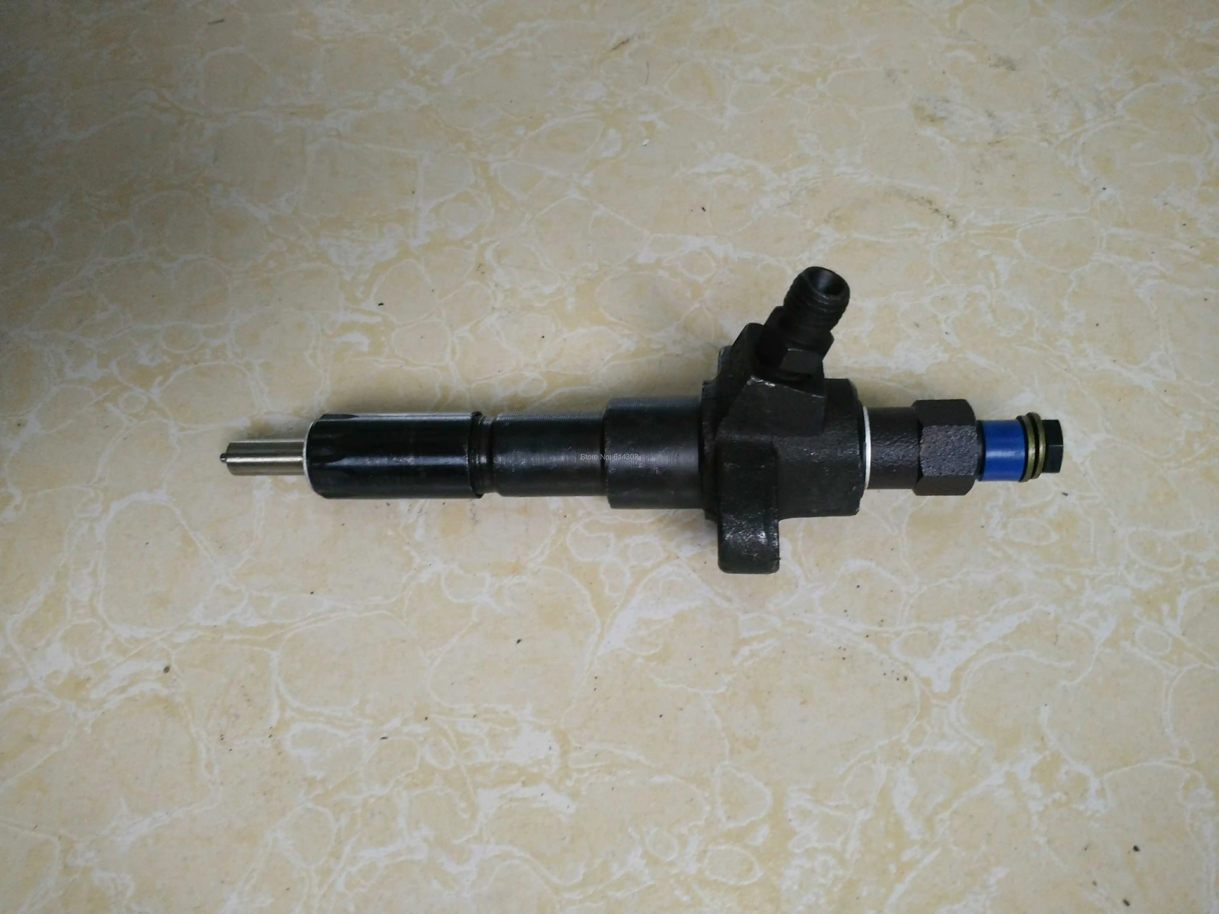 High quality fuel injector for weifang huafeng huadong ZH4102D ZH4102ZD diesel engine parts