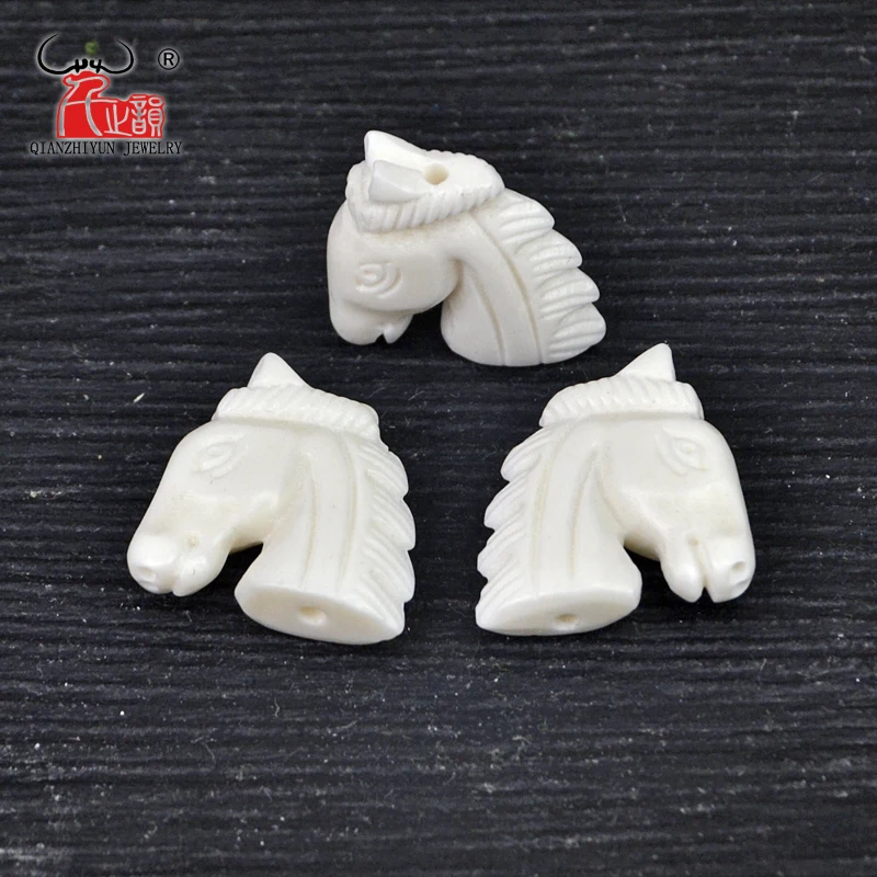 GZ-026  3PCS Handmade Carved Yak Bone horse Yellow Beads for Jewelry Making DIY Jewelry Accessory 20mm X 20mm Hole:1.5mm