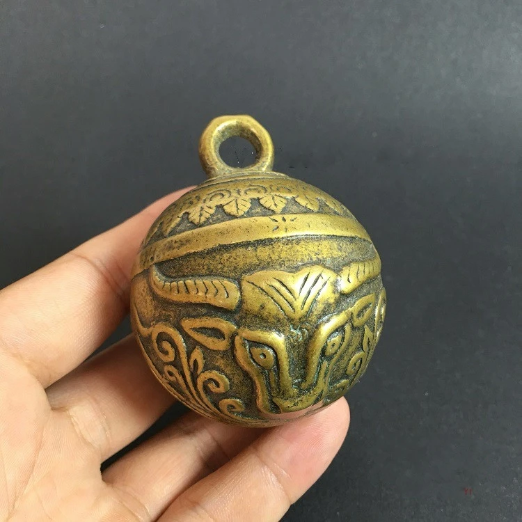 Collectable Chinese Pure Brass Carved Animal Faced Ox Head Cowbell And Wind Bell  Exquisite Small Pendant Statues