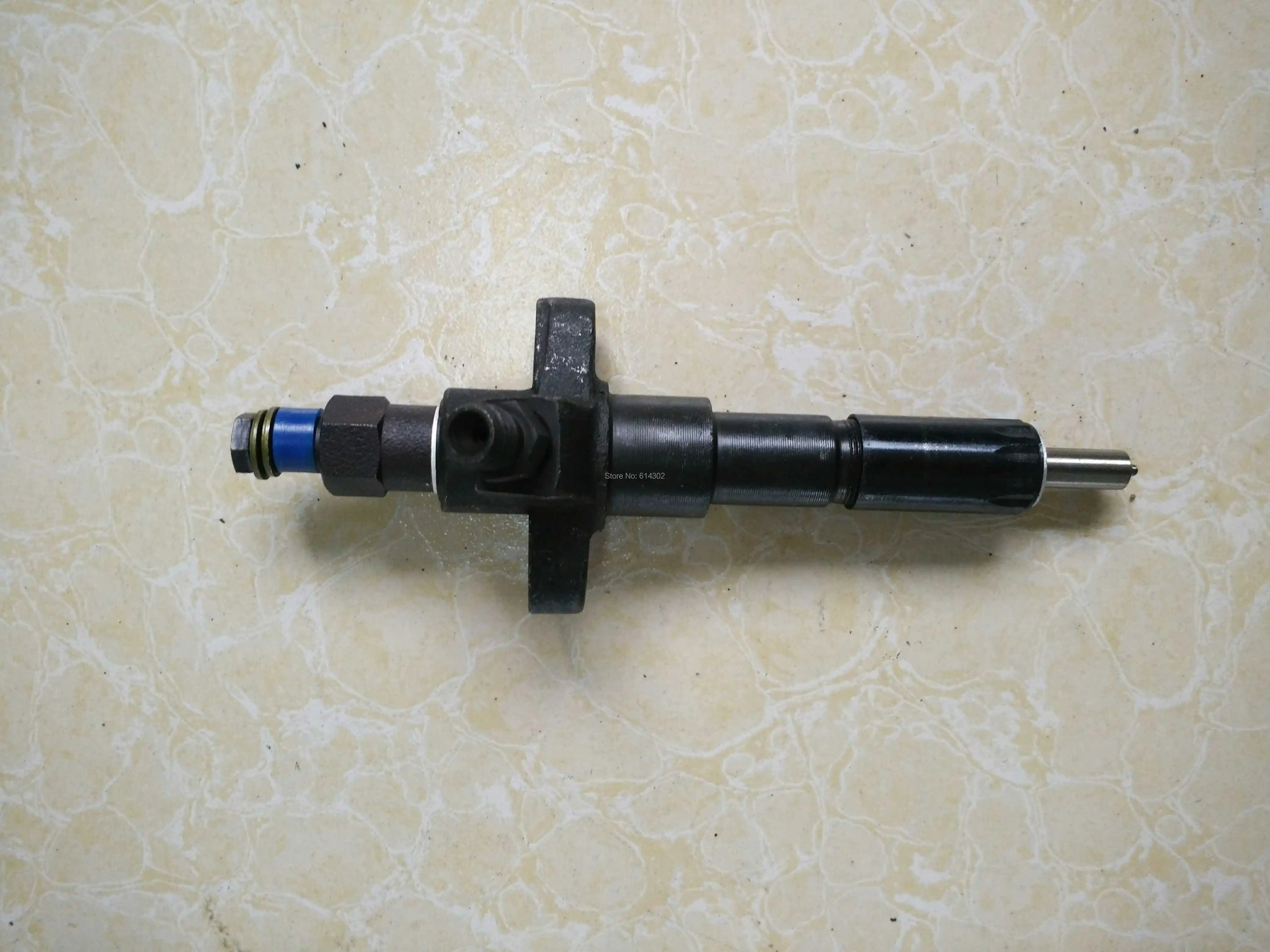 High quality fuel injector for weifang huafeng huadong ZH4102D ZH4102ZD diesel engine parts