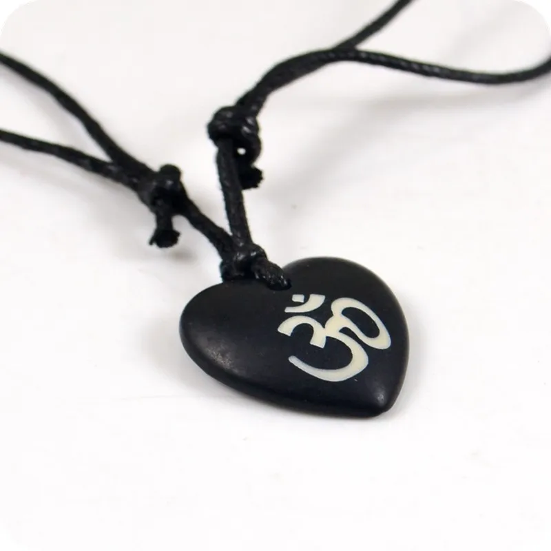 Heart-shaped AUM OM Ohm Hindu Buddhist Hinduism Yoga India yak bone Pendant Necklace Amulet Lucky Gift Tribal Fashion Jewelry