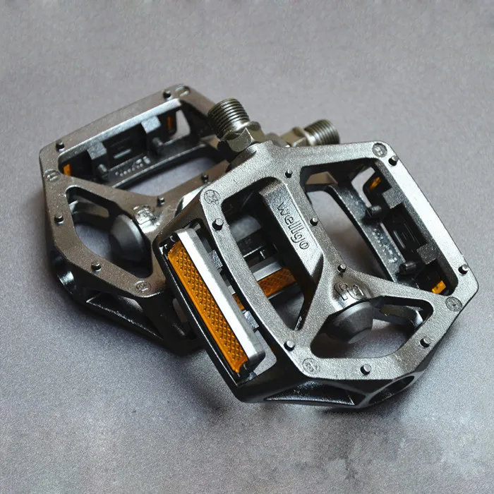 Wellgo Bicycle Bike Pedals Mountain Bicycle DU Bearing Pedal Aluminum Alloy Folding Bike Pedal  Bicycle Accessories