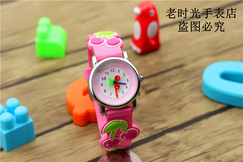 NAZEYT-Reloj de pulsera de cuarzo de silicona 3D para niños, pulsera bonita con esfera de fresa, resistente al agua, novedad de 2019