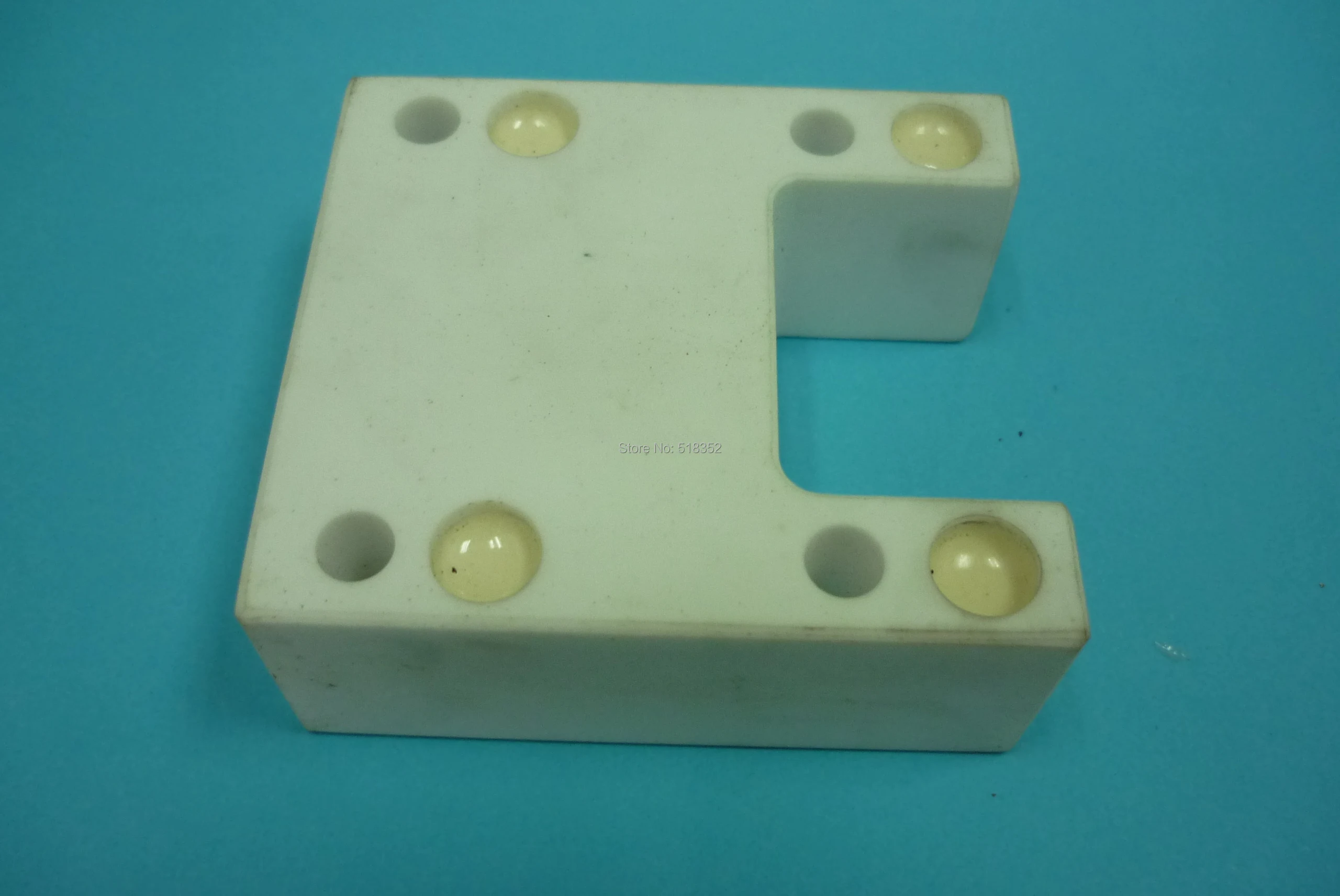 X053C314H01 M306 Mitsubishi Ceramic Lower Isolator Plate EDM Wear Parts 78*70*30mm  WEDM-LS Wire Cutting Parts and Accessaries