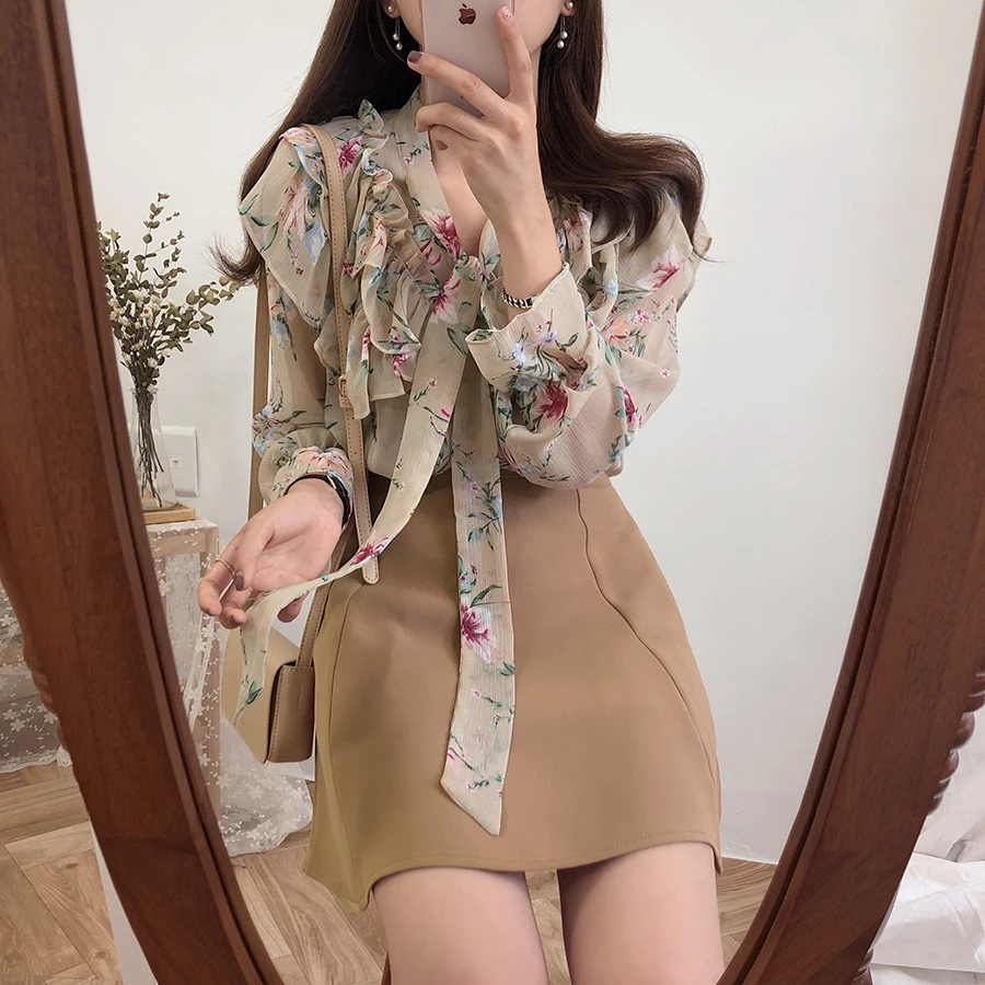 2021 Cute Sweet Bow Tie Tops Hot Sales Women Korean Style Bow Blouses Shirts Female Girls Purple Floral Vintage Top Blouse 2021