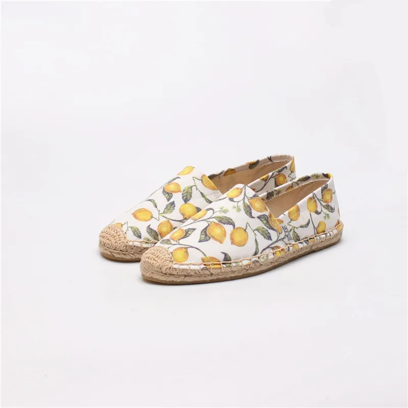 DZYM  Spring Summer Stylish Canvas Espadrilles High Quality Women Flats Wink Tiger Flowers Embroider Chic Zapatos Mujer